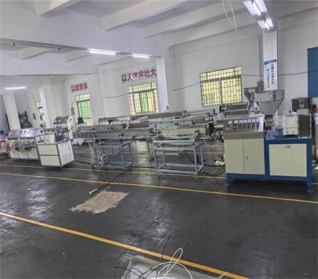 PFE-50D Automatische PVC Plastic Boek Notitieboek Binddraad Extrusiemachine Plastic Draad Extrusiemachine met 2 Uitgangen